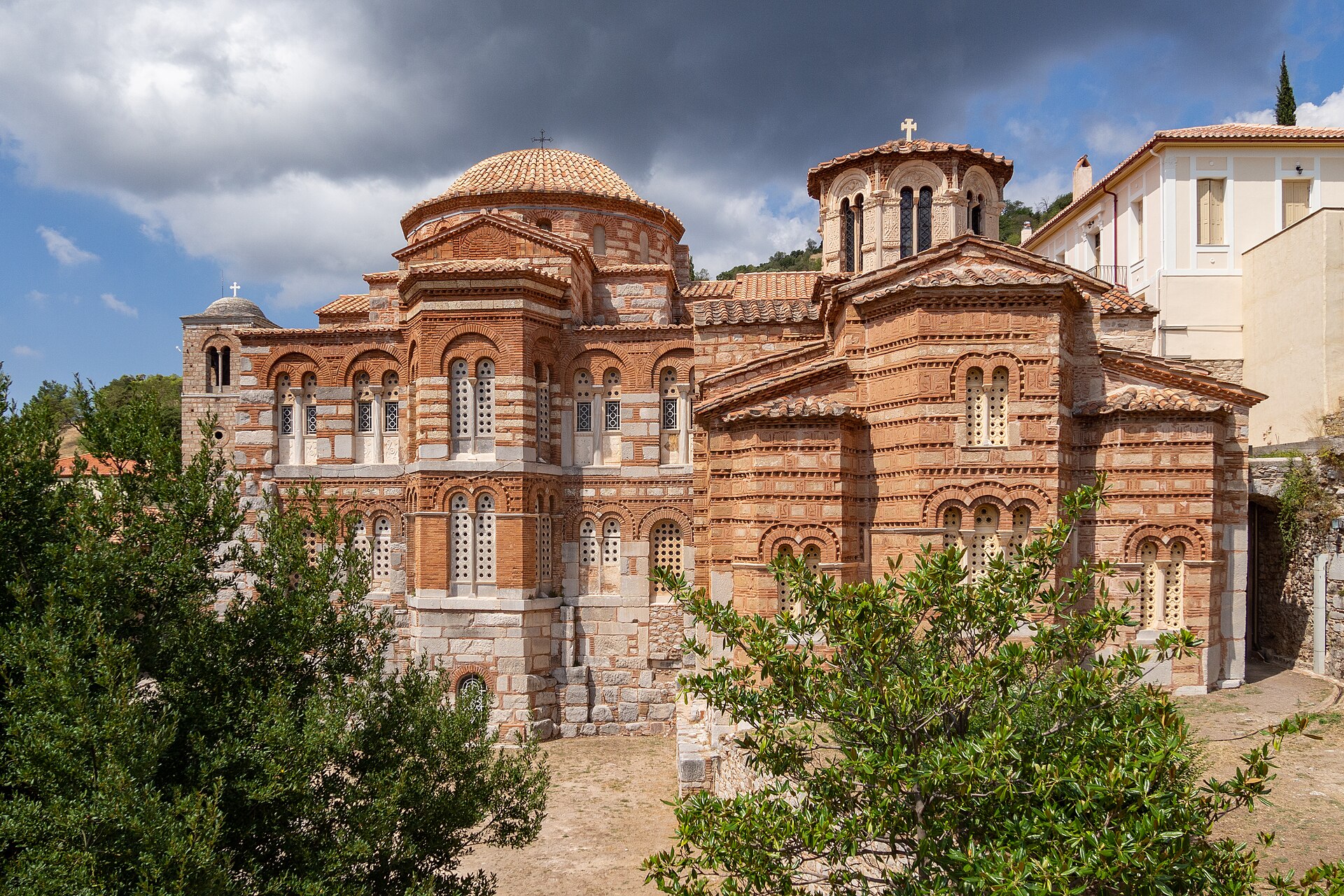 Real reference image of Hosios Loukas Katholikon