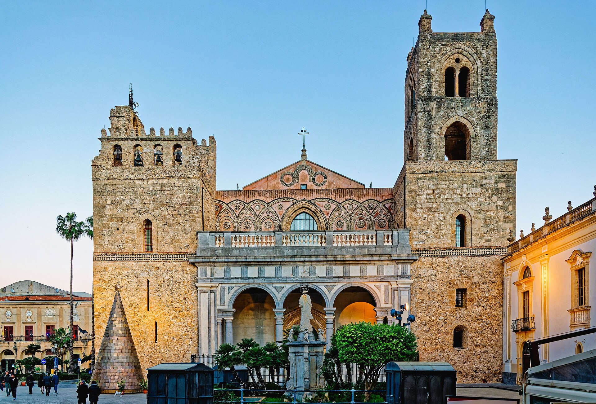 Real reference image of Monreale Cathedral